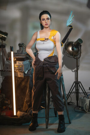 168cm E-Cup, Mama y Lockne de Death Stranding